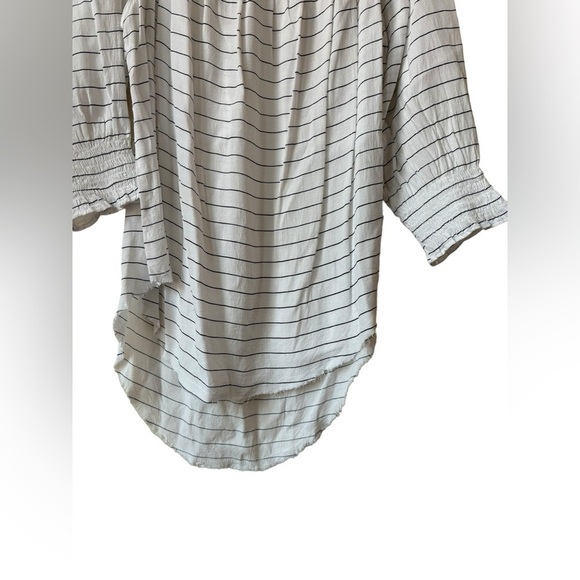Faithfull the Brand Off Shoulder Smocked Neck Curve Hem Stripe Top Size US 4 - Picture 2 of 9